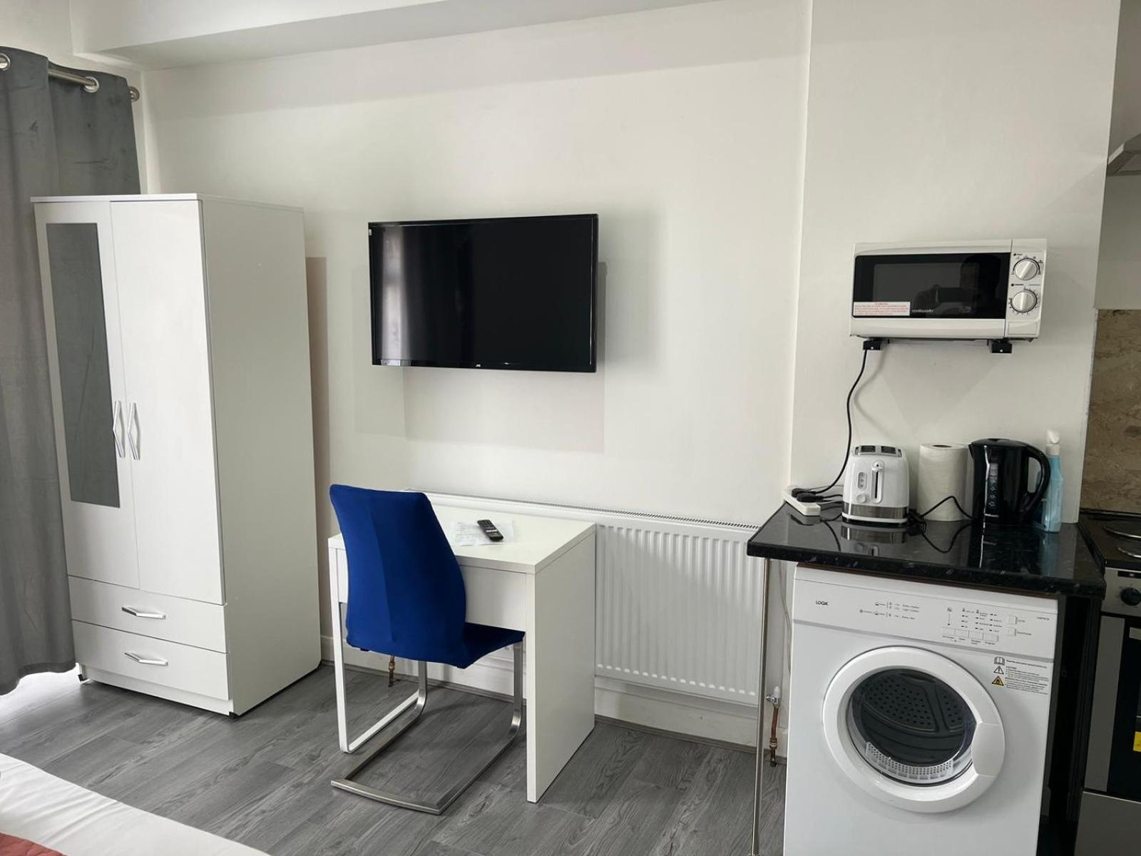 Starlet Property Wanstead Luaran gambar